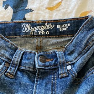 Boys Wrangler Retro Relaxed Boot jeans. Size 5 slim. Gently used